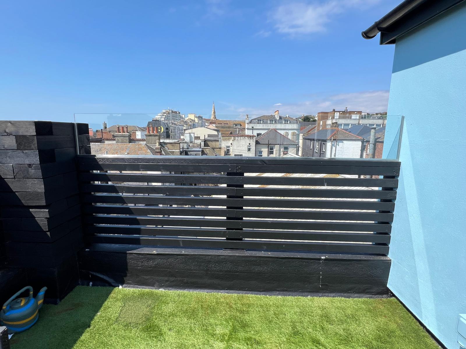 Toughened glass balustrade